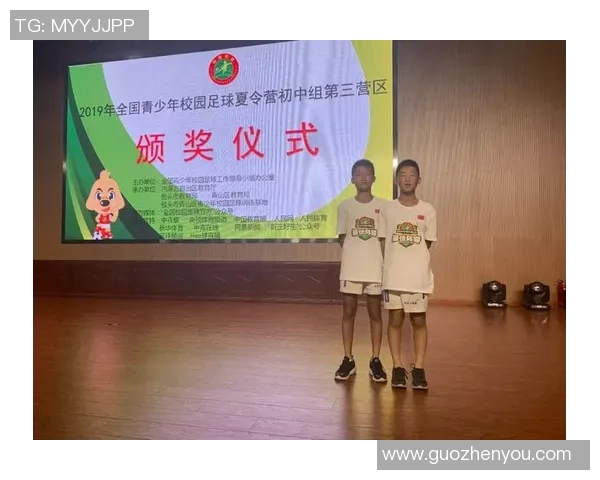 重庆足球队技术实力强劲荣登全国足球技术排行榜第十位 重庆足球队技术实力强劲荣登全国足球技术排行榜第十位