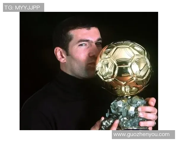 法国15号足球明星的辉煌历程与传奇时刻回顾 法国15号足球明星的辉煌历程与传奇时刻回顾